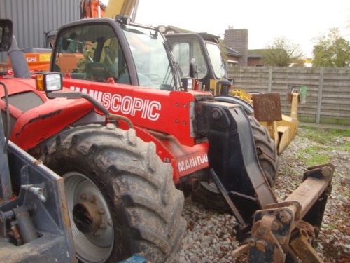 Телескопический погрузчик Manitou MLT 741-120 LSU купить в компании Рабочие Машины