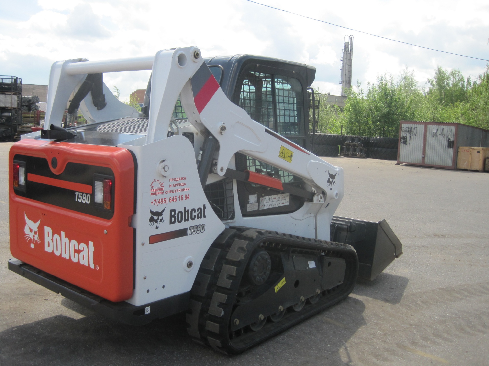 Мини - погрузчик гусеничный BOBCAT T590 2014 года купить в компании Рабочие Машины