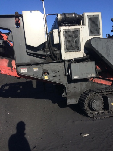 Роторная дробилка Sandvik QI440 2012 года выпуска купить в компании Рабочие Машины