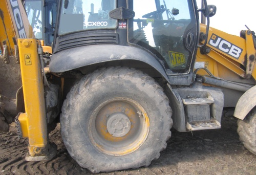 Экскаватор - погрузчик JCB 3CX купить в компании Рабочие Машины