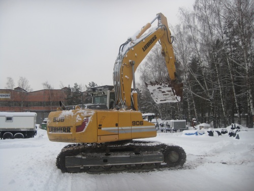 Экскаватор гусеничный Liebherr 906 купить в компании Рабочие Машины
