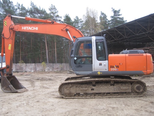 Гусеничный экскаватор HITACHI ZX 200 - 3G купить в компании Рабочие Машины