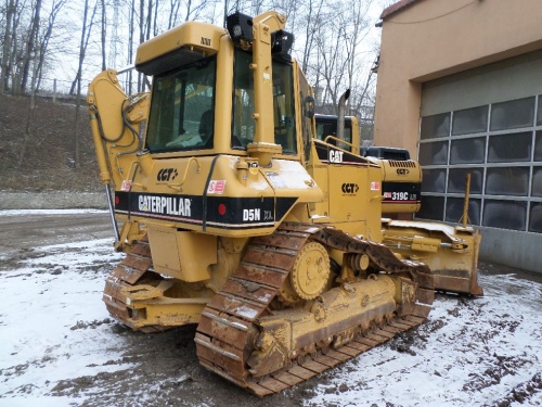 Бульдозер CAT D5XL купить в компании Рабочие Машины