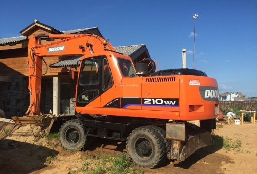Колесный экскаватор DOOSAN / DAEWOO SOLAR L 210W-V купить в компании Рабочие Машины