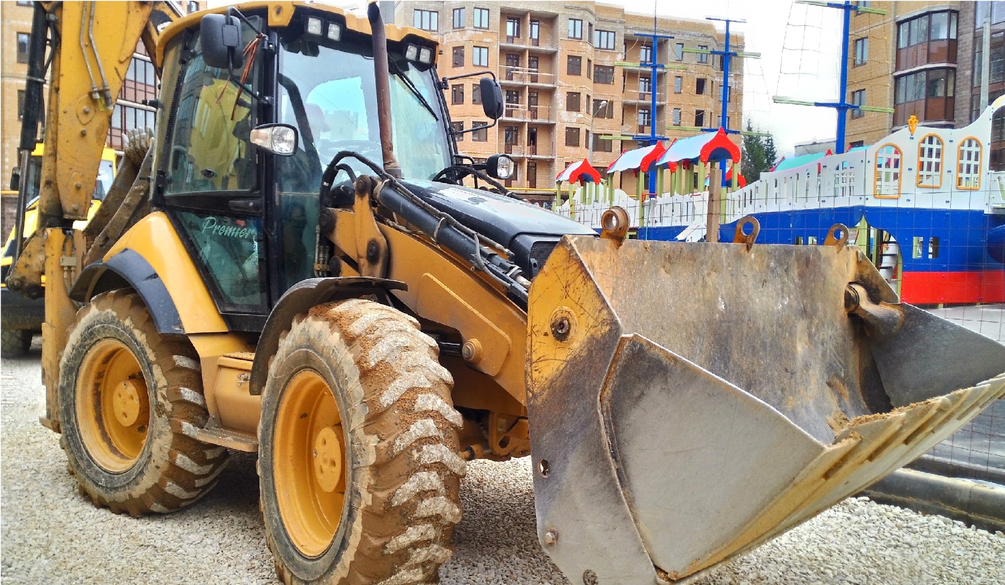 Экскаватор-погрузчик CATERPILLAR 444E купить в компании Рабочие Машины