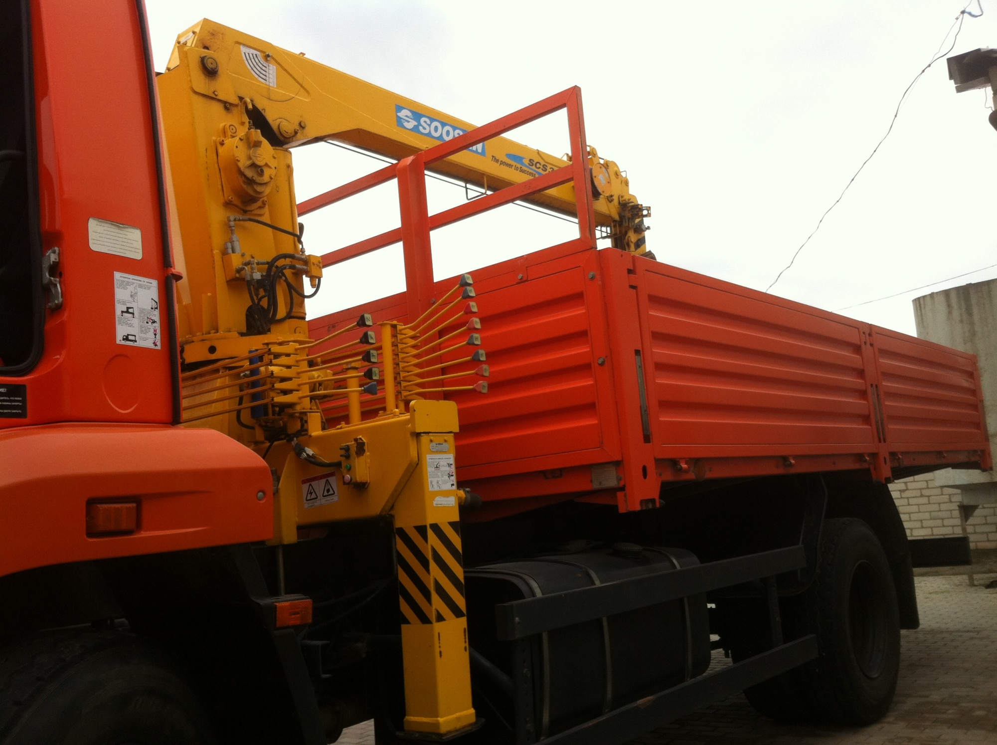 Кран - манипулятор SOOSAN SCS334 купить в компании Рабочие Машины