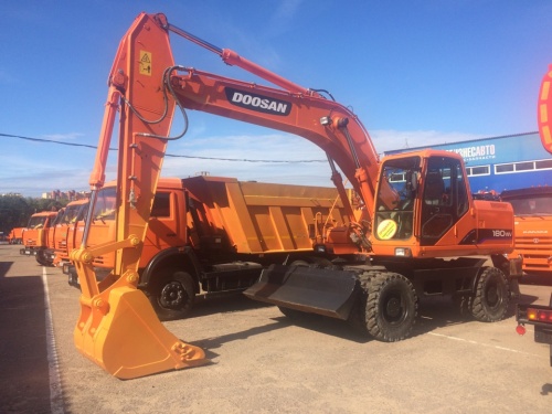 Колесный экскаватор DOOSAN / DAEWOO SOLAR L180W-V купить в компании Рабочие Машины