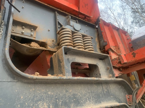 Щековая дробилка Sandvik 331 купить в компании Рабочие Машины