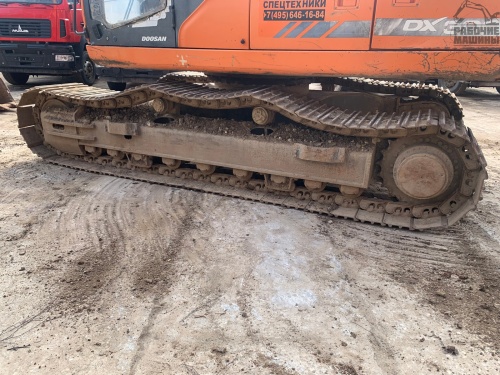 Гусеничный экскаватор Doosan DX300 купить в компании Рабочие Машины