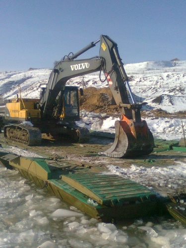 Гусеничный экскаватор VOLVOEC 240BLC купить в компании Рабочие Машины