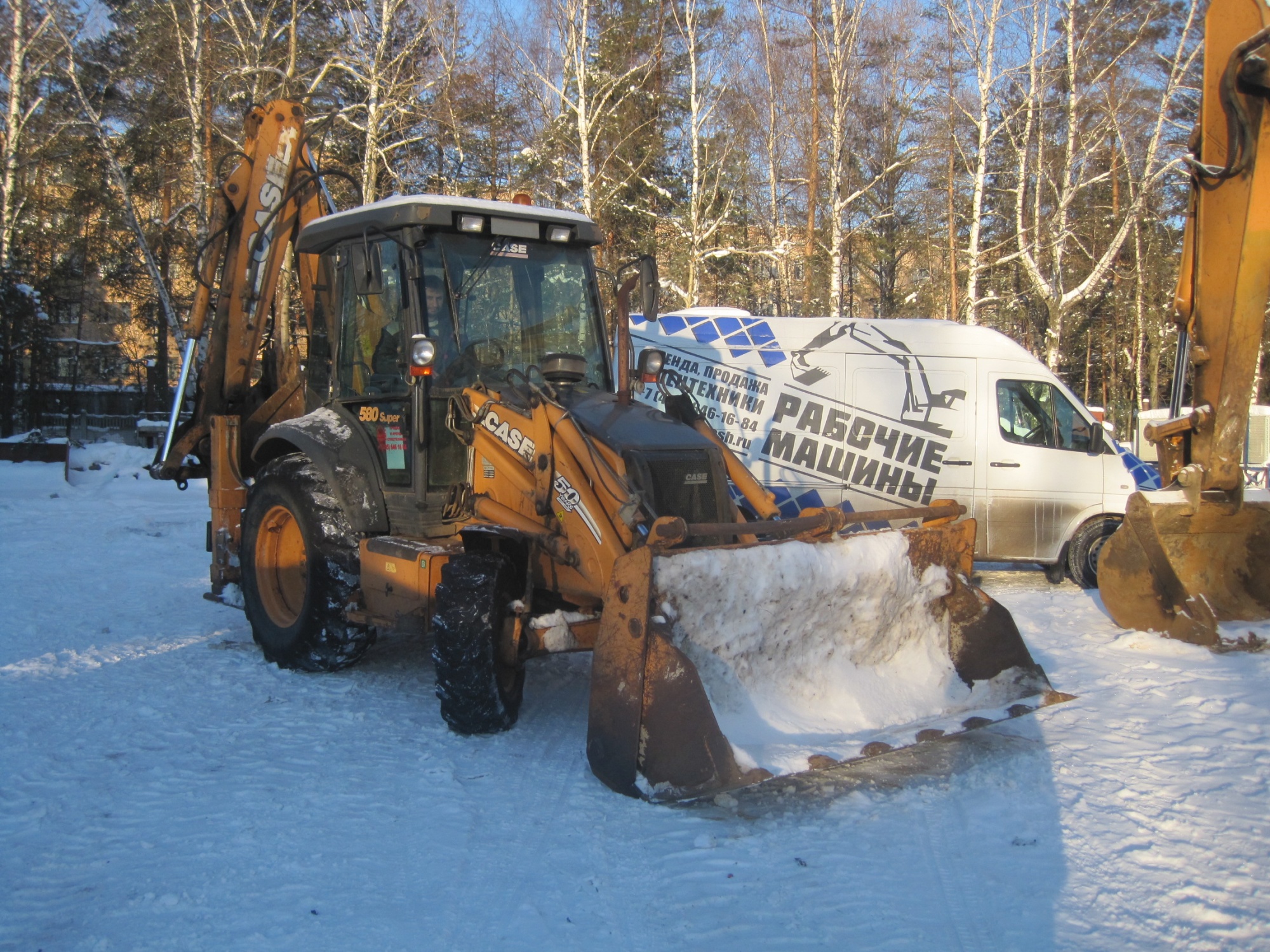 Экскаватор - погрузчик CASE 580SR MS4PTC купить в компании Рабочие Машины