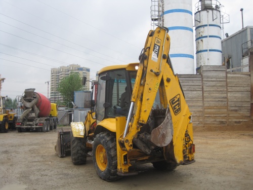 Экскаватор погрузчик JCB 3CX купить в компании Рабочие Машины
