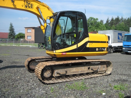 Экскаватор гусеничный JCB JS130 купить в компании Рабочие Машины