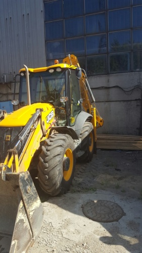 Экскаватор - погрузчик JCB 3CX Super купить в компании Рабочие Машины