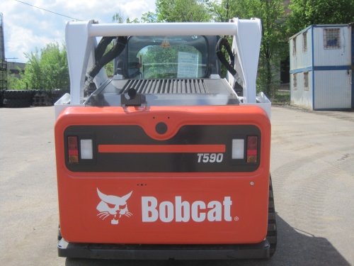 Мини - погрузчик гусеничный BOBCAT T590 2014 года купить в компании Рабочие Машины