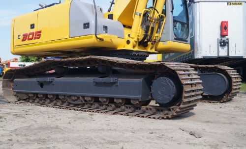 Гусеничный экскаватор NEW HOLLAND  E305 купить в компании Рабочие Машины