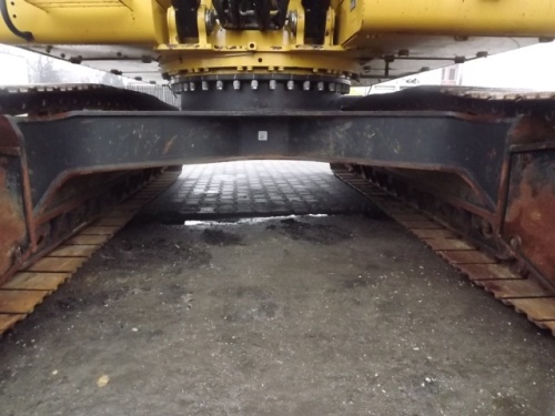 Экскаватор гусеничный Caterpillar 323 DL купить в компании Рабочие Машины