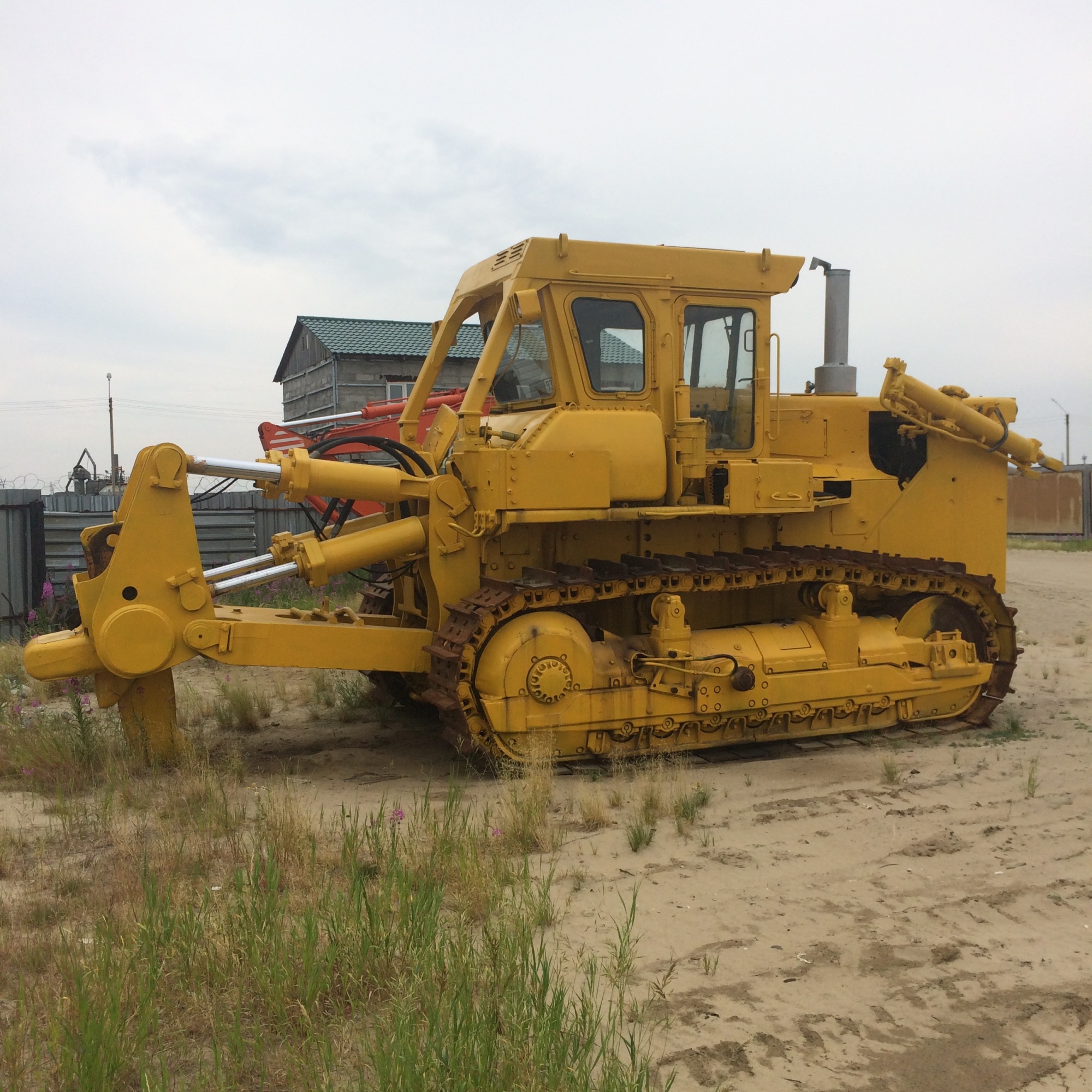 Бульдозер KOMATSU D355A купить в компании Рабочие Машины