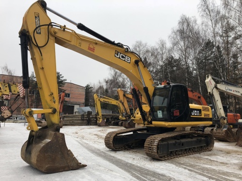 Экскаватор гусеничный JCB JS 290 купить в компании Рабочие Машины