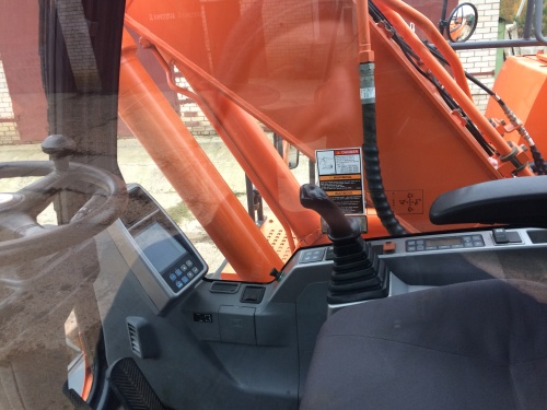Колесный экскаватор DOOSAN / DAEWOO DX160W купить в компании Рабочие Машины