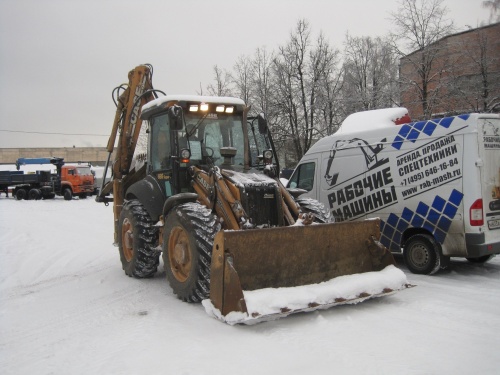 Экскаватор - погрузчик CASE 695 Super R купить в компании Рабочие Машины