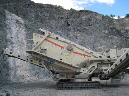 Самоходный грохот Metso ST 620 купить в компании Рабочие Машины