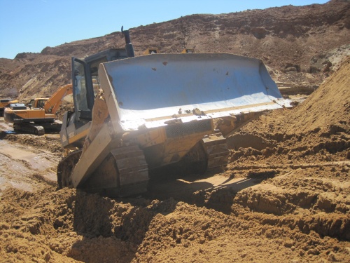 Бульдозер SHANTUI SD 22, 2012 купить в компании Рабочие Машины