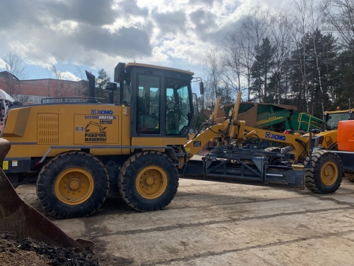 Автогрейдер XCMG GR215A купить в компании Рабочие Машины