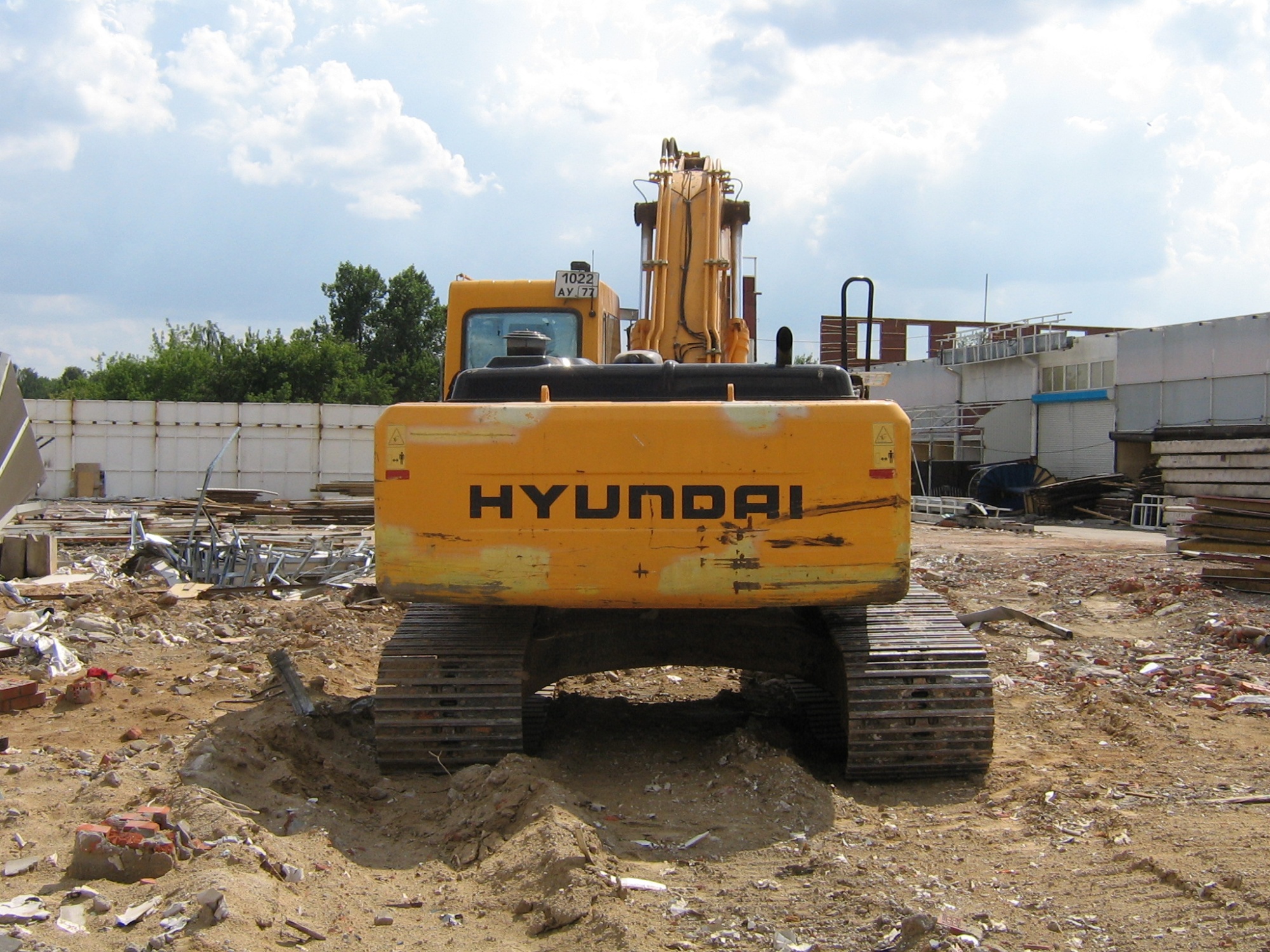 Гусеничный экскаватор HYUNDAI R 250LC-7 купить в компании Рабочие Машины