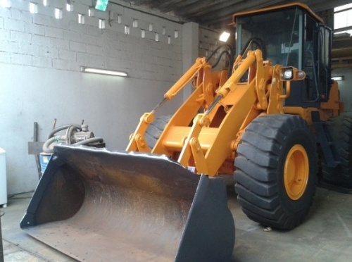 Фронтальный погрузчик Hyundai 740-7 купить в компании Рабочие Машины
