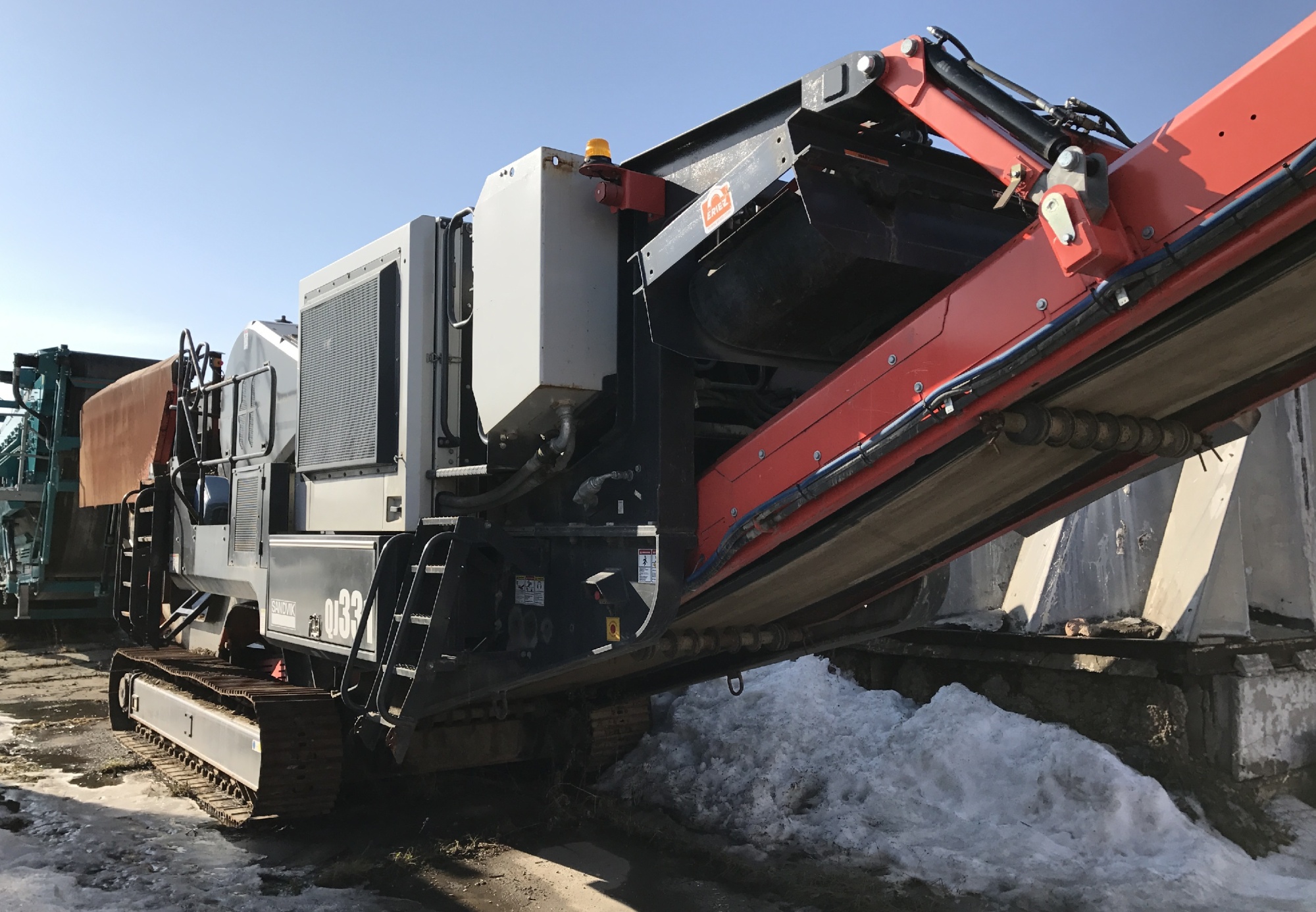 Щековая дробилка SANDVIK QJ331 2013 г/в купить в компании Рабочие Машины