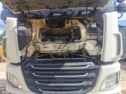5385. Грузовой тягач DAF XF купить в компании Рабочие Машины