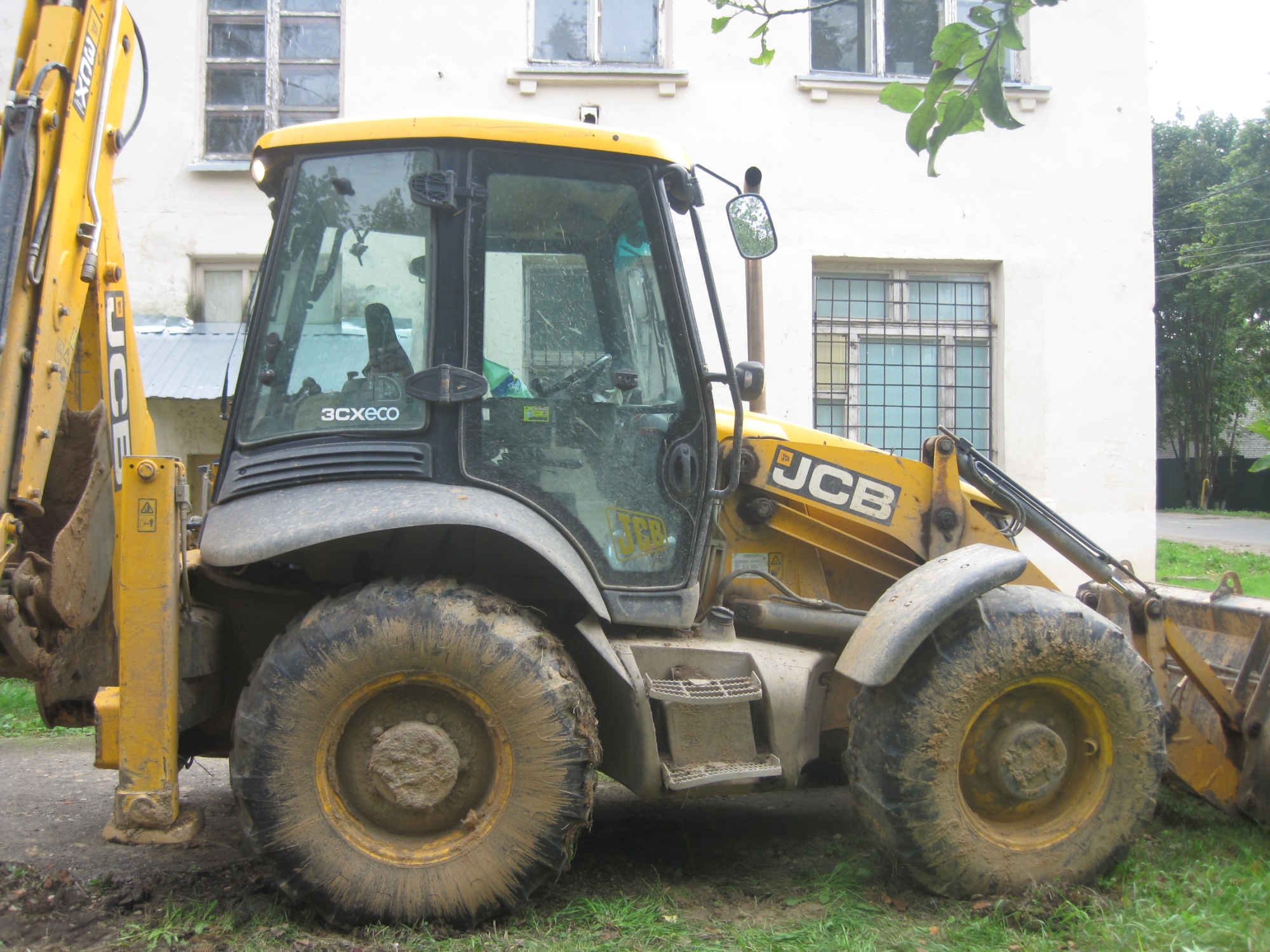 Экскаватор - погрузчик JCB 3CX купить в компании Рабочие Машины
