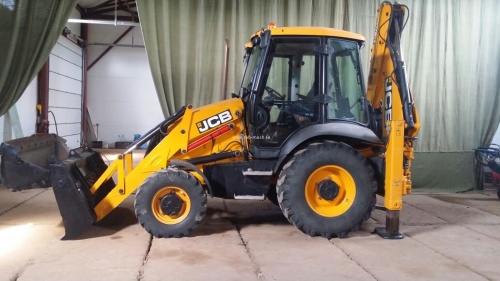 Экскаватор - погрузчик JCB 3CX купить в компании Рабочие Машины