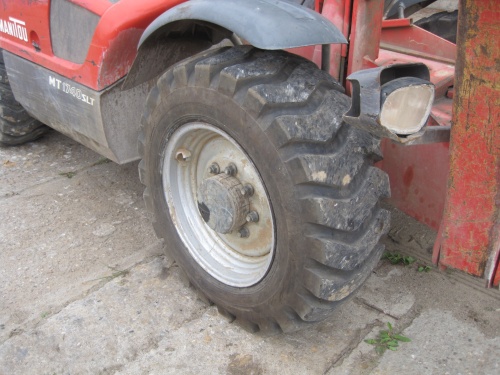 Телескопический погрузчик MANITOU MT-X 17.40 SLT купить в компании Рабочие Машины