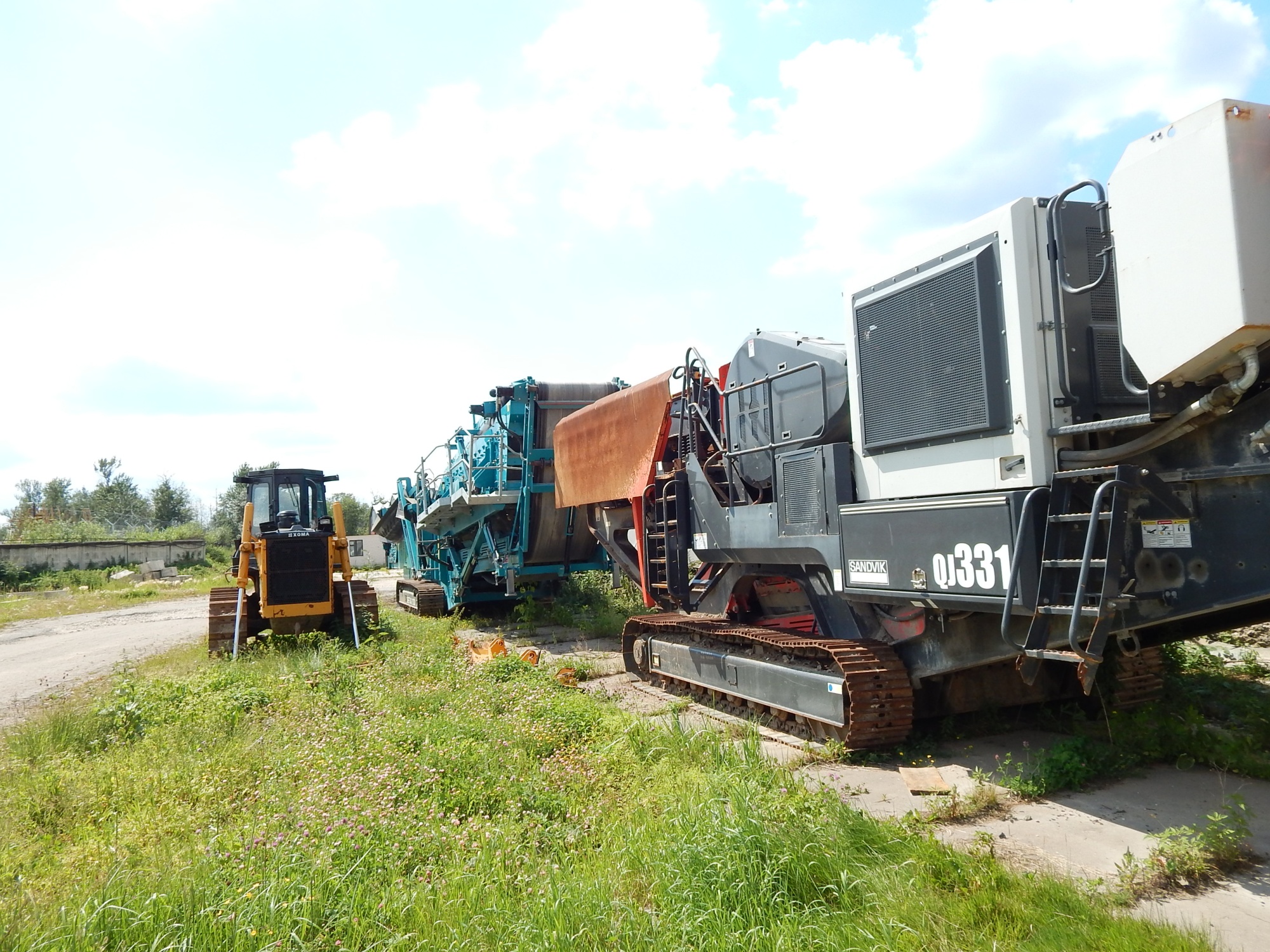 Щековая дробилка SANDVIK QJ330 (Fintec F1107) купить в компании Рабочие Машины
