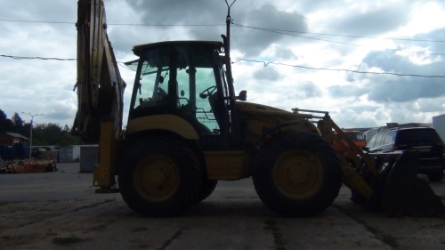 Экскаватор - погрузчик KOMATSU WB93S-5 купить в компании Рабочие Машины