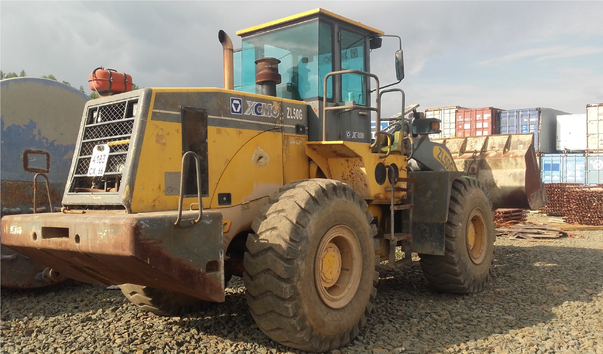 Фронтальный погрузчик XCMG ZL50G купить в компании Рабочие Машины