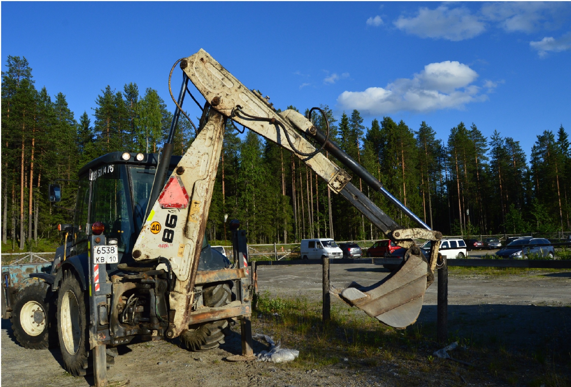Экскаватор-погрузчик TEREX 860 купить в компании Рабочие Машины
