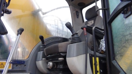 Гусеничный экскаватор JCB JS 260LC, 2008 г купить в компании Рабочие Машины